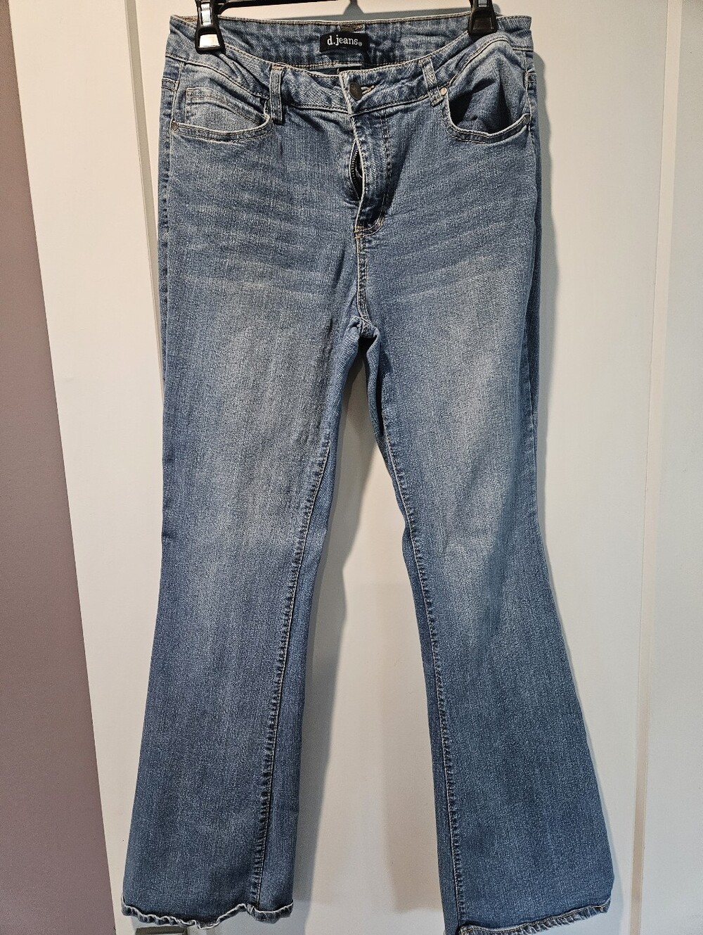 D Jeans Women's Mid Rise Bootcut Jeans Size 10 Medium Wash